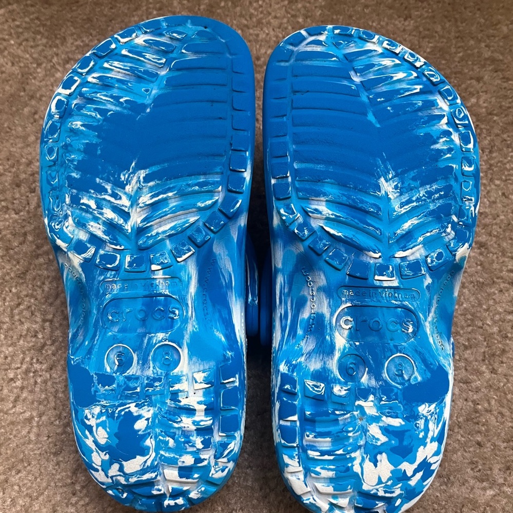 Crocs - Picture 5 of 13